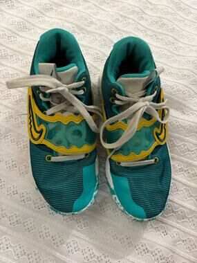 Nike KD Trey 5 X Clear Jade Sulphur Basketball Shoes Women's 7.5 DD9538-300